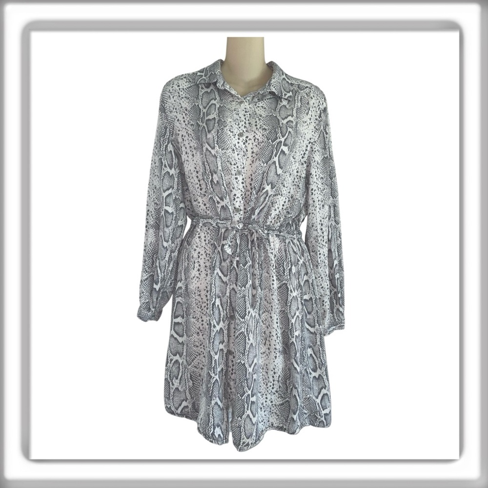 C&C California Snakeskin Shirt Dress Drawstring Waist Long Sleeve Size Medium